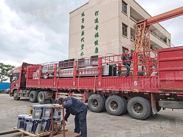 泰興某環保公司車間干式靜電除塵器出貨