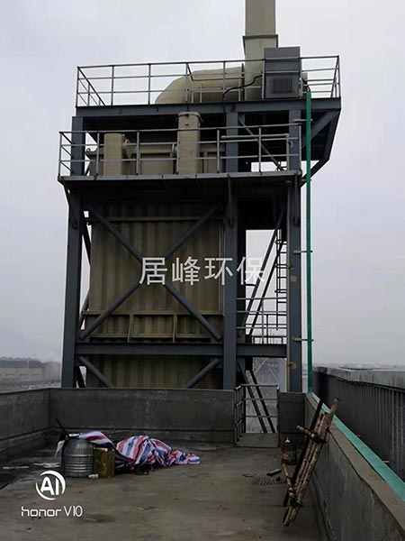 江西某環保公司在本公司訂購的108管束的靜電除霧器安裝完成