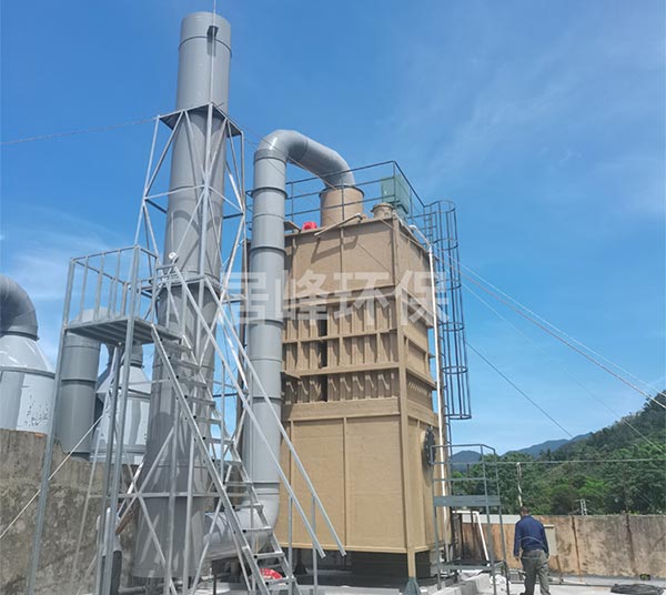 韶關礦業冶煉酸霧電除霧器安裝完畢